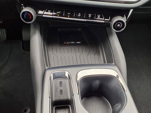 New 2026 Chevrolet Equinox EV RS image 17