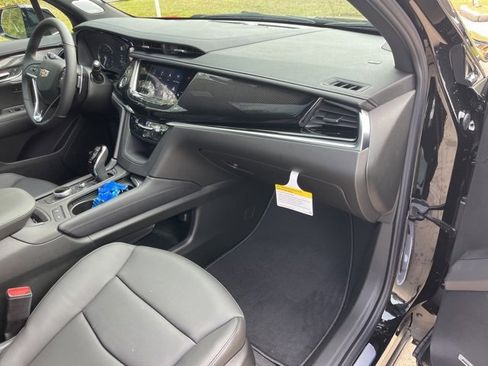 New 2025 Cadillac XT6 Sport w/ LPO, Floor Liner Package image 37