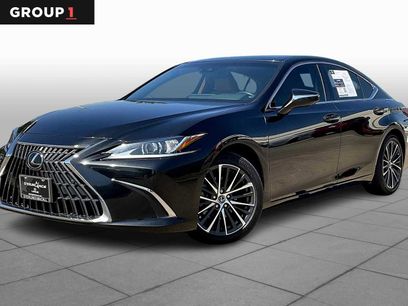 Certified 2022 Lexus ES 350 w/ Premium Package