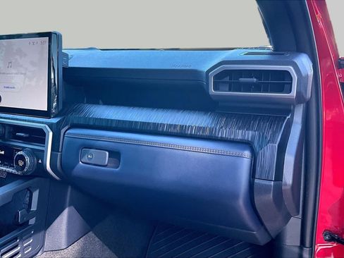 Used 2026 Toyota 4Runner Platinum AWD/4WD image 19