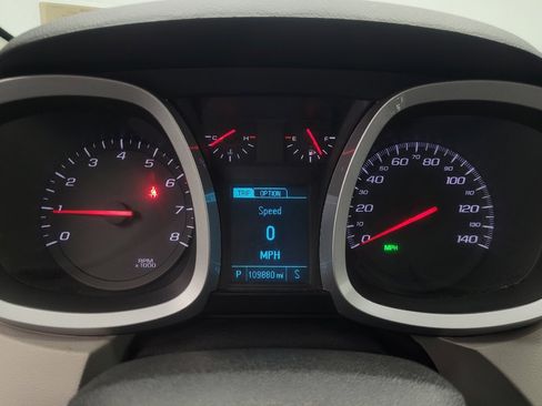 Used 2017 Chevrolet Equinox LT w/ Convenience Package image 23