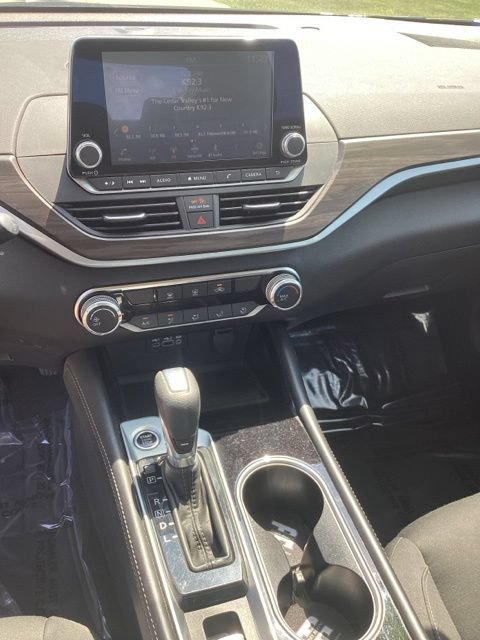 Used 2023 Nissan Altima 2.5 SV AWD/4WD image 13