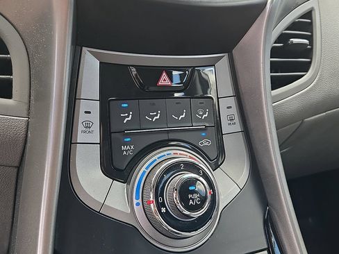 Used 2013 Hyundai Elantra GLS FWD image 20