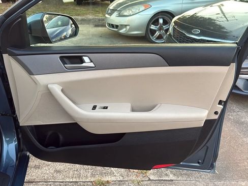 Used 2016 Hyundai Sonata SE FWD image 21