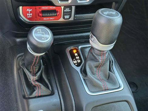 Used 2021 Jeep Wrangler Rubicon w/ Cold Weather Group image 6