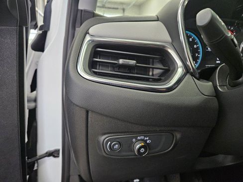 Used 2021 Chevrolet Equinox LS AWD/4WD image 28