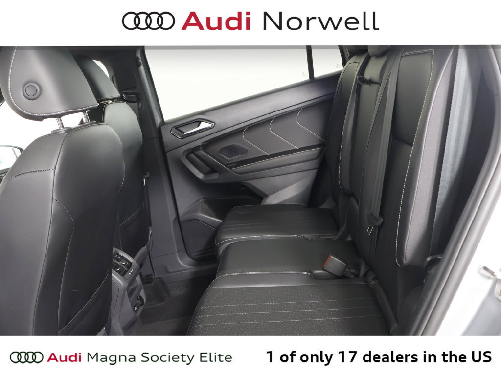 Used 2024 Volkswagen Tiguan SE R-Line AWD/4WD image 18
