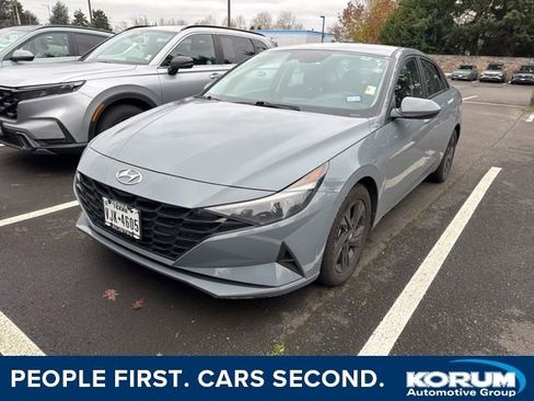 Certified 2023 Hyundai Elantra SEL image 1