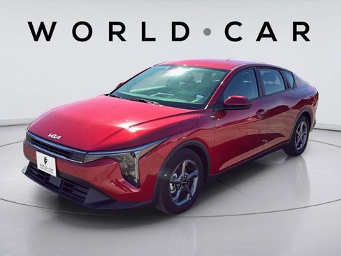 Certified 2025 Kia K4 FWD image 10