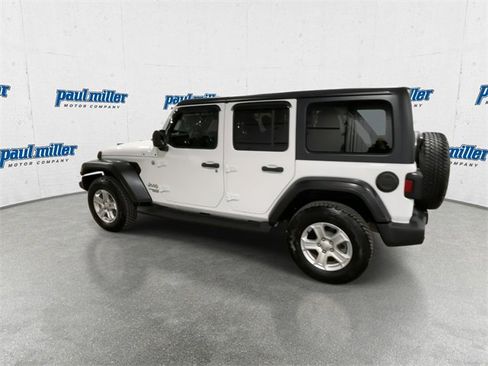 Used 2019 Jeep Wrangler Unlimited Sport S image 7