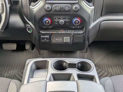 Used 2022 Chevrolet Silverado 1500 RST AWD/4WD image 19