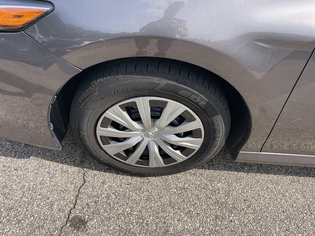 Used 2024 Toyota Camry LE FWD image 12