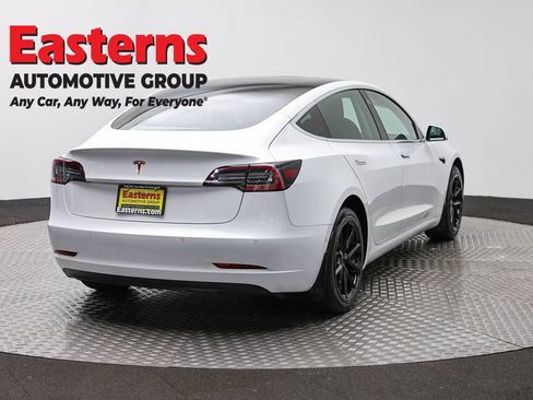 Used 2019 Tesla Model 3 Standard Range RWD image 5