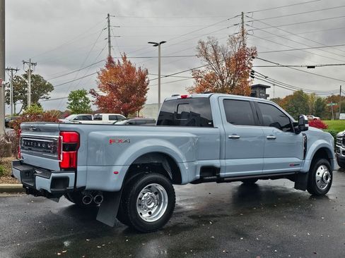Used 2024 Ford F450 Platinum w/ FX4 Off-Road Package image 5