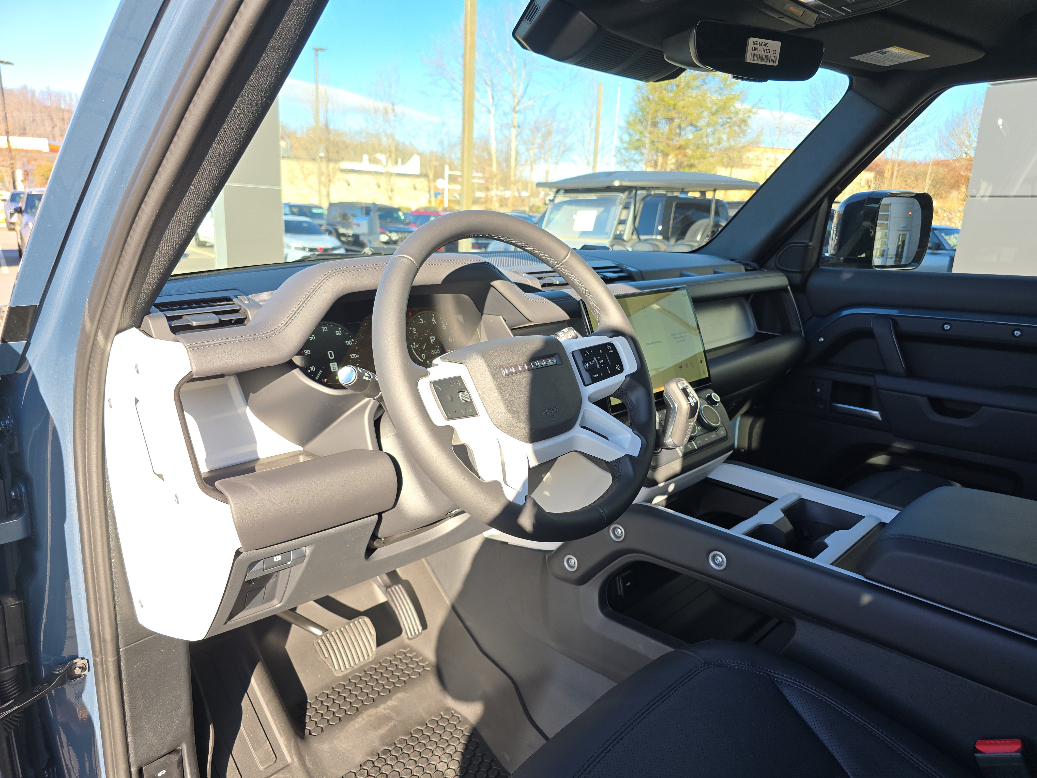 Certified 2026 Land Rover Defender 110 X-Dynamic SE AWD/4WD image 24