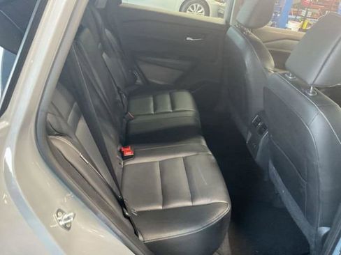 Used 2023 Nissan Rogue SL FWD image 9