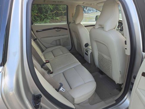 Used 2011 Volvo XC70 T6 AWD/4WD image 20