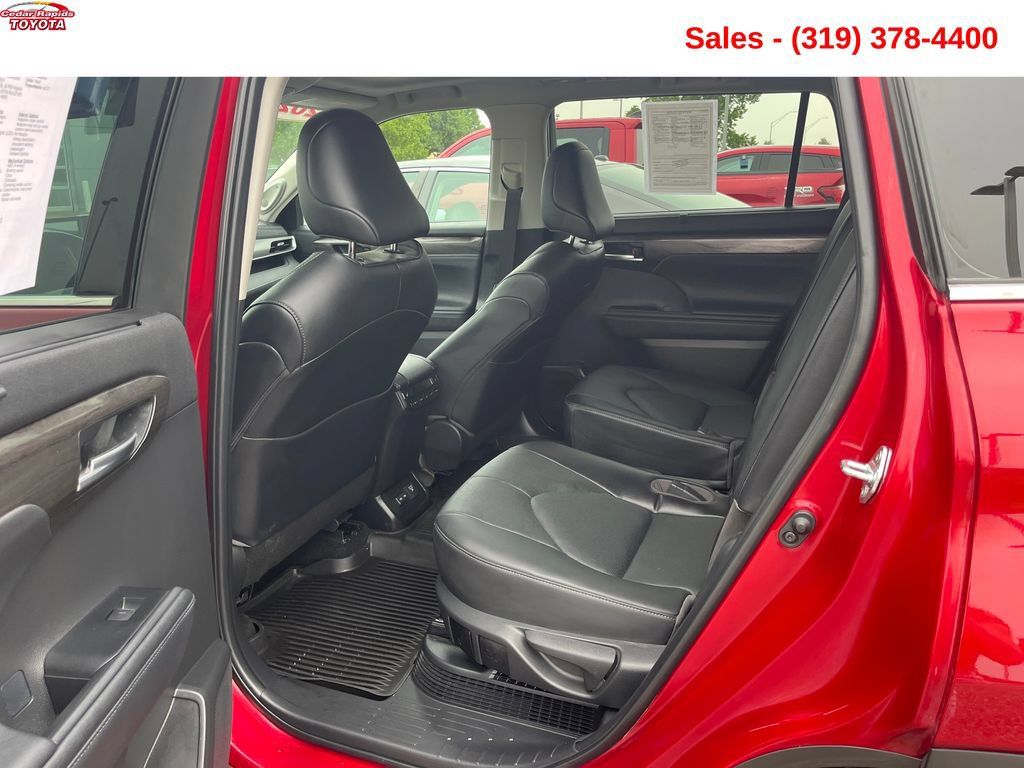 Used 2023 Toyota Highlander Platinum AWD/4WD image 23