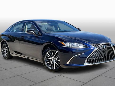 Used 2025 Lexus ES 350 w/ Premium Package image 3