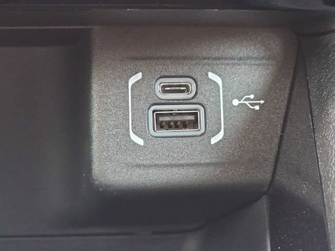 New 2026 Jeep Compass Latitude image 39