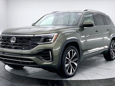 New 2026 Volkswagen Atlas SEL Premium R-Line image 2