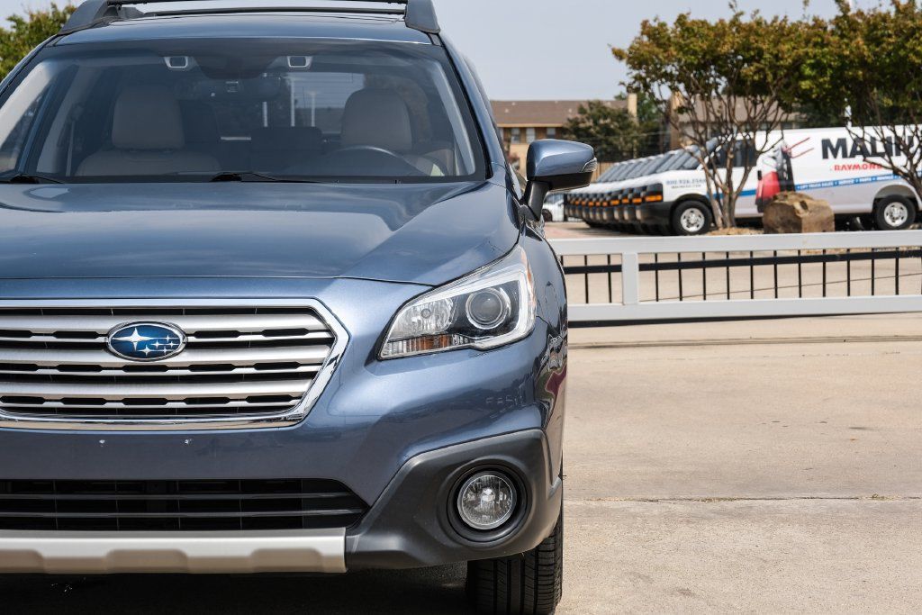 Used 2017 Subaru Outback 2.5i Limited AWD/4WD image 53