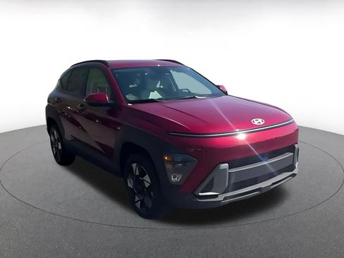 Used 2025 Hyundai Kona SEL image 14