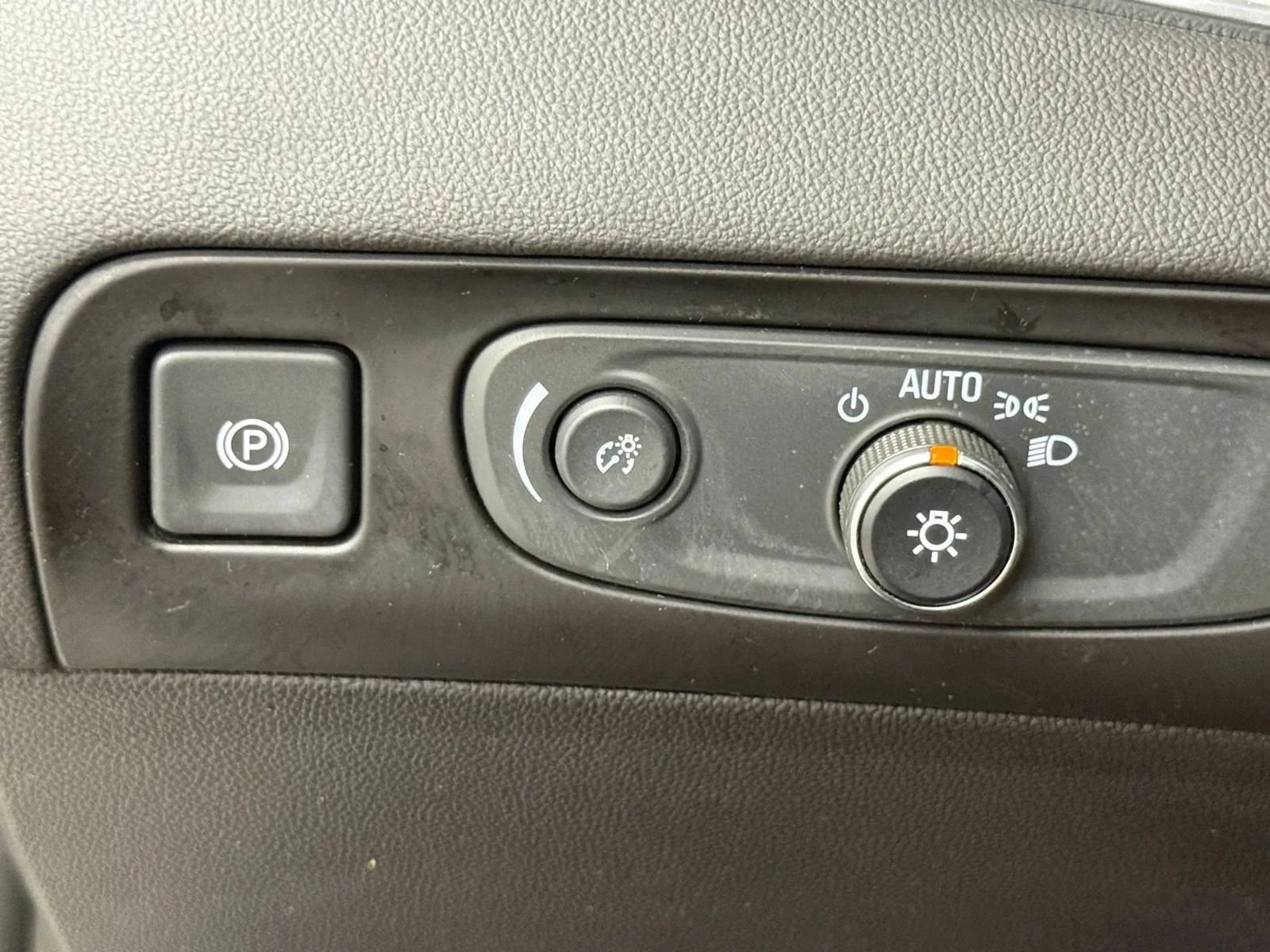Used 2018 Buick Enclave Premium FWD image 29