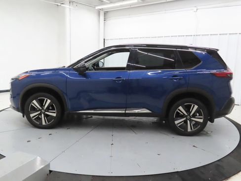 Used 2021 Nissan Rogue Platinum FWD image 7