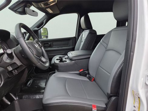 New 2026 RAM 3500 Tradesman AWD/4WD image 13