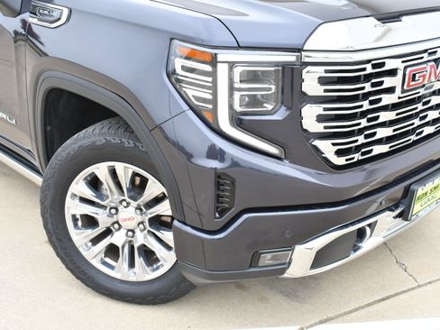 Used 2022 GMC Sierra 1500 Denali w/ Technology Package image 3