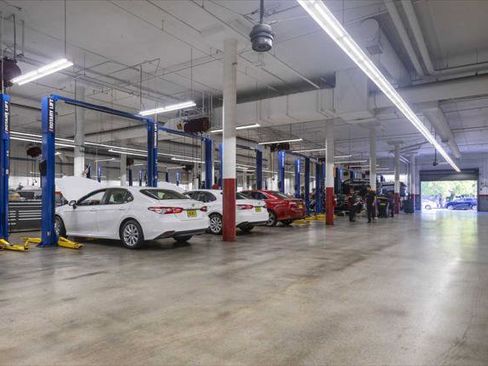 Certified 2022 Toyota Tacoma TRD Off-Road w/ Technology Package RWD image 33