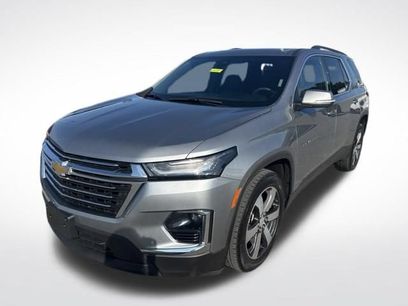 Used 2023 Chevrolet Traverse LT w/ LT Premium Package