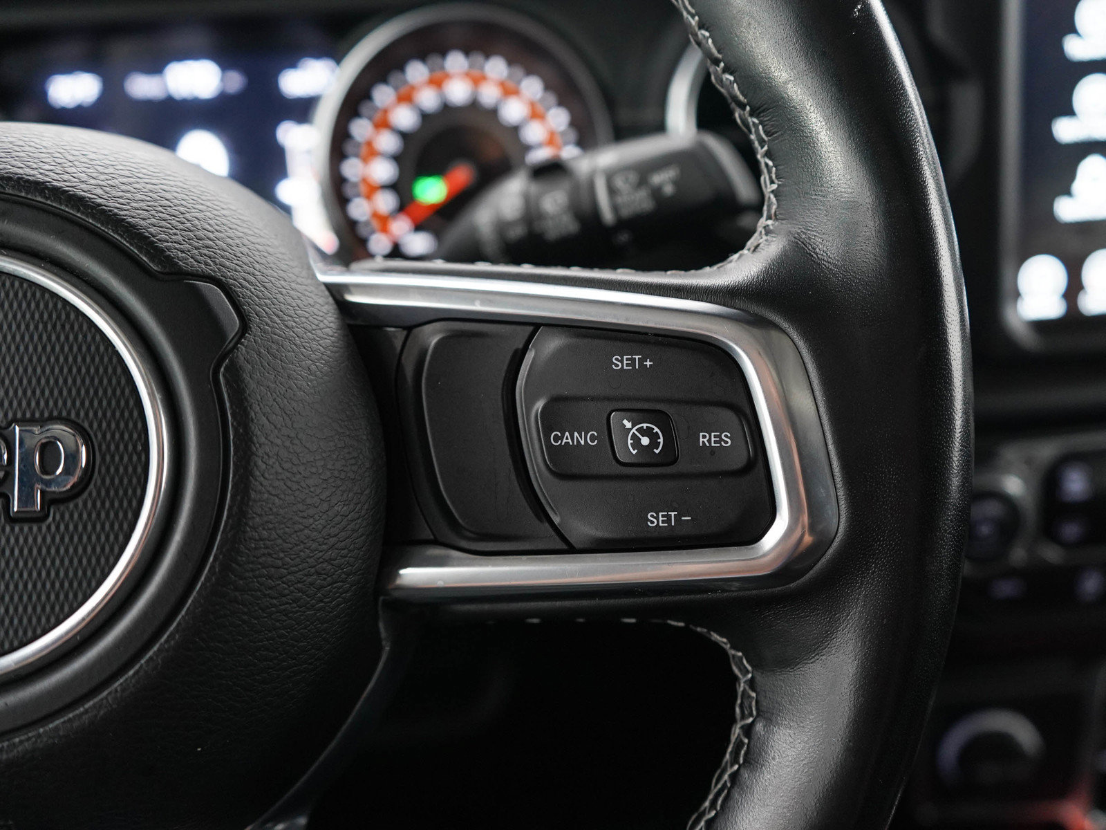 Used 2021 Jeep Wrangler Unlimited Sahara w/ Uconnect 4C Nav & Sound Group AWD/4WD image 27