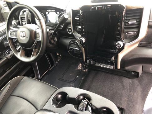 Used 2024 RAM 2500 Laramie image 30