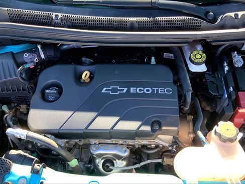 Used 2021 Chevrolet Spark ACTIV image 33