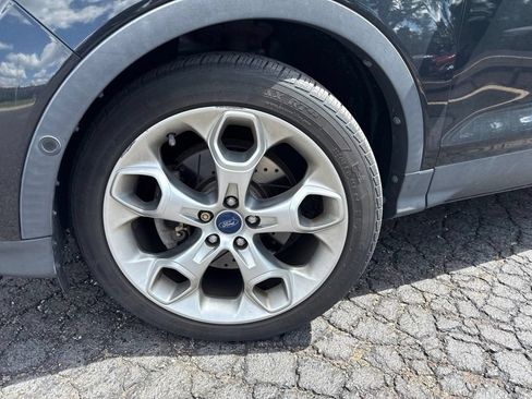 Used 2014 Ford Escape Titanium w/ Equipment Group 401A AWD/4WD image 2
