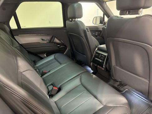 Used 2025 Land Rover Range Rover Sport AWD/4WD image 26