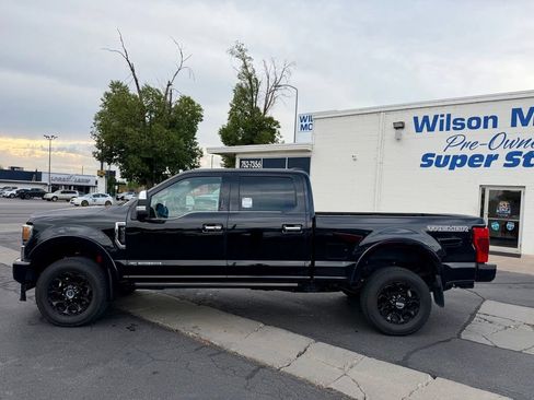 Used 2022 Ford F350 Platinum w/ Tremor Off-Road Package AWD/4WD image 8