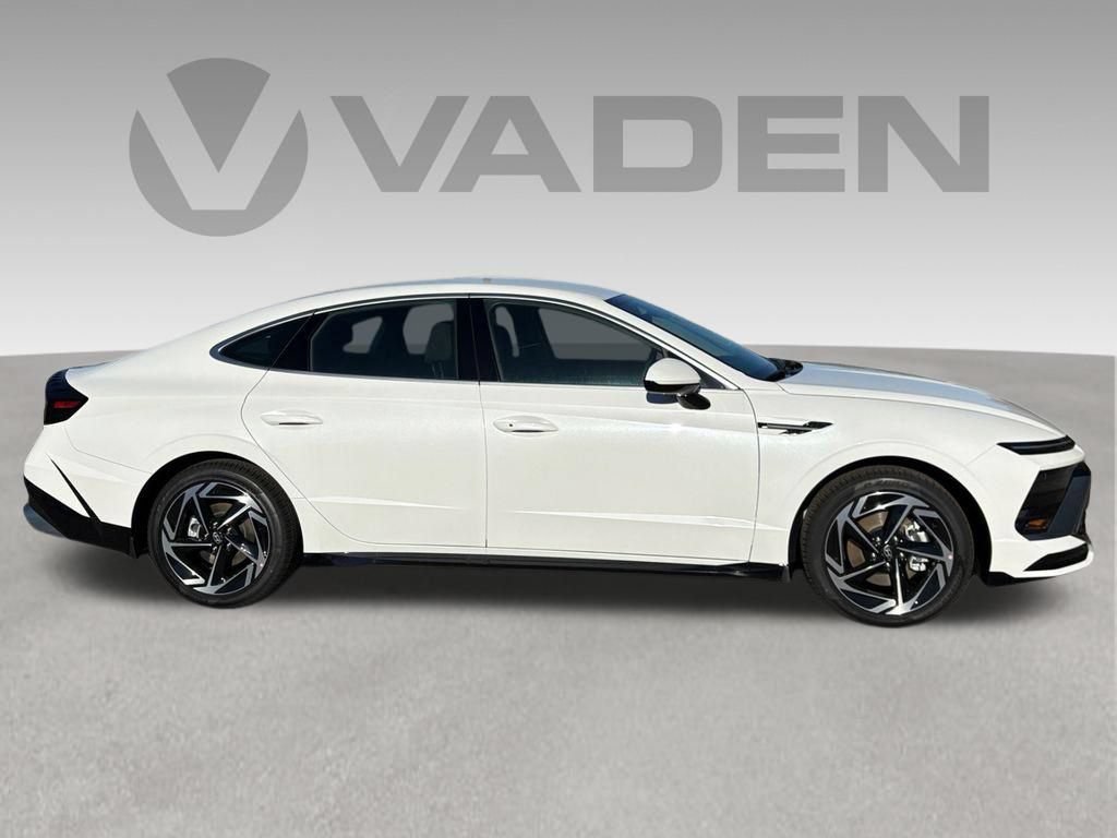 New 2026 Hyundai Sonata SEL FWD image 5