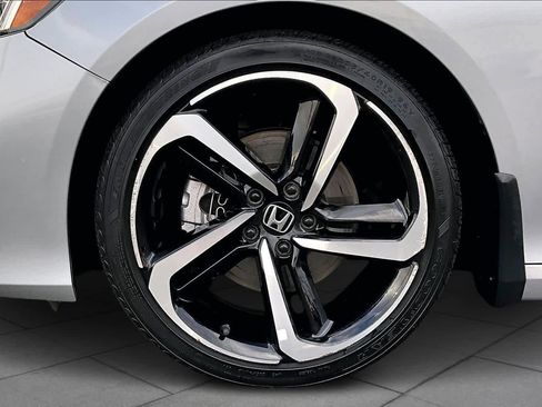 Used 2022 Honda Accord Sport image 10
