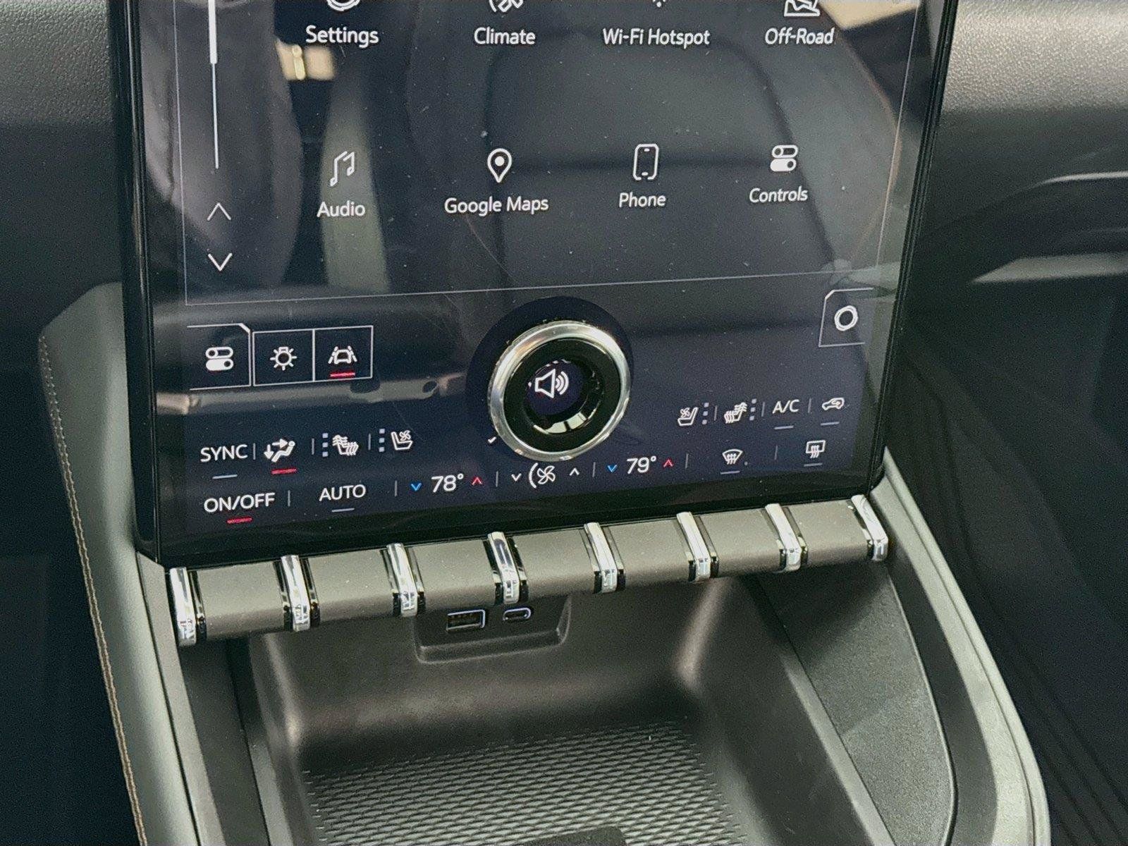 New 2027 GMC Terrain AT4 w/ Convenience Package III AWD/4WD image 10