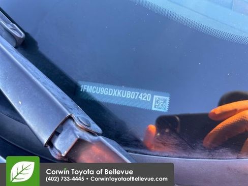 Used 2019 Ford Escape SE image 42