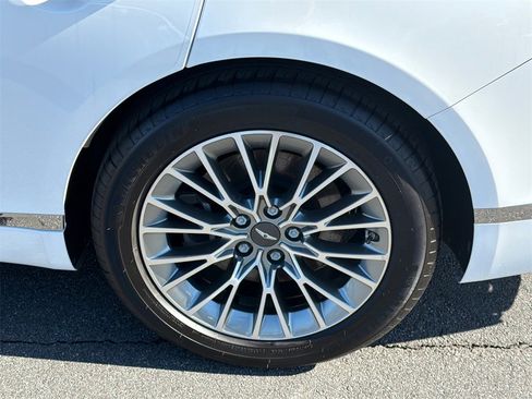 Used 2024 Genesis G80 2.5T image 19