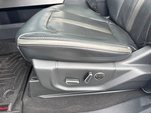 Used 2022 Ford F350 Platinum AWD/4WD image 22