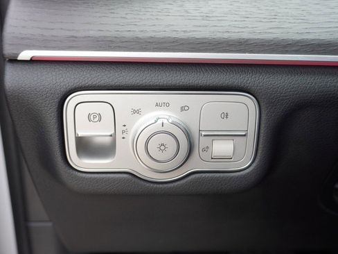 Used 2022 Mercedes-Benz GLE 350 4MATIC image 21