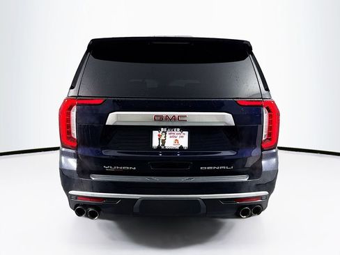 Used 2023 GMC Yukon XL Denali w/ Denali Reserve Package image 8