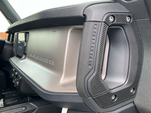 New 2025 Ford Bronco Outer Banks image 49