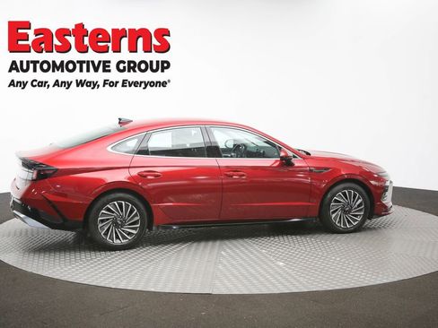 Used 2025 Hyundai Sonata SEL FWD image 43