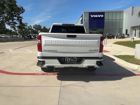 Used 2021 Chevrolet Silverado 1500 High Country w/ Technology Package image 5